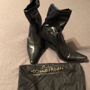 Donald J Pliner Italian boot